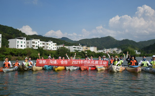 2004年成立深圳市英泰格電子科技有限公司，進行市場的全力開拓，獲得了TE的代理授權(quán)；
